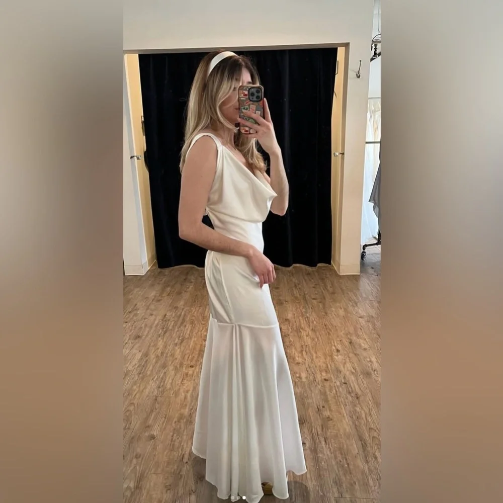 100% silk sheath dress. - Picture 2 of 5